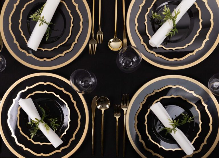 Contemporary Plates – Black Gold Rim (10 Count)