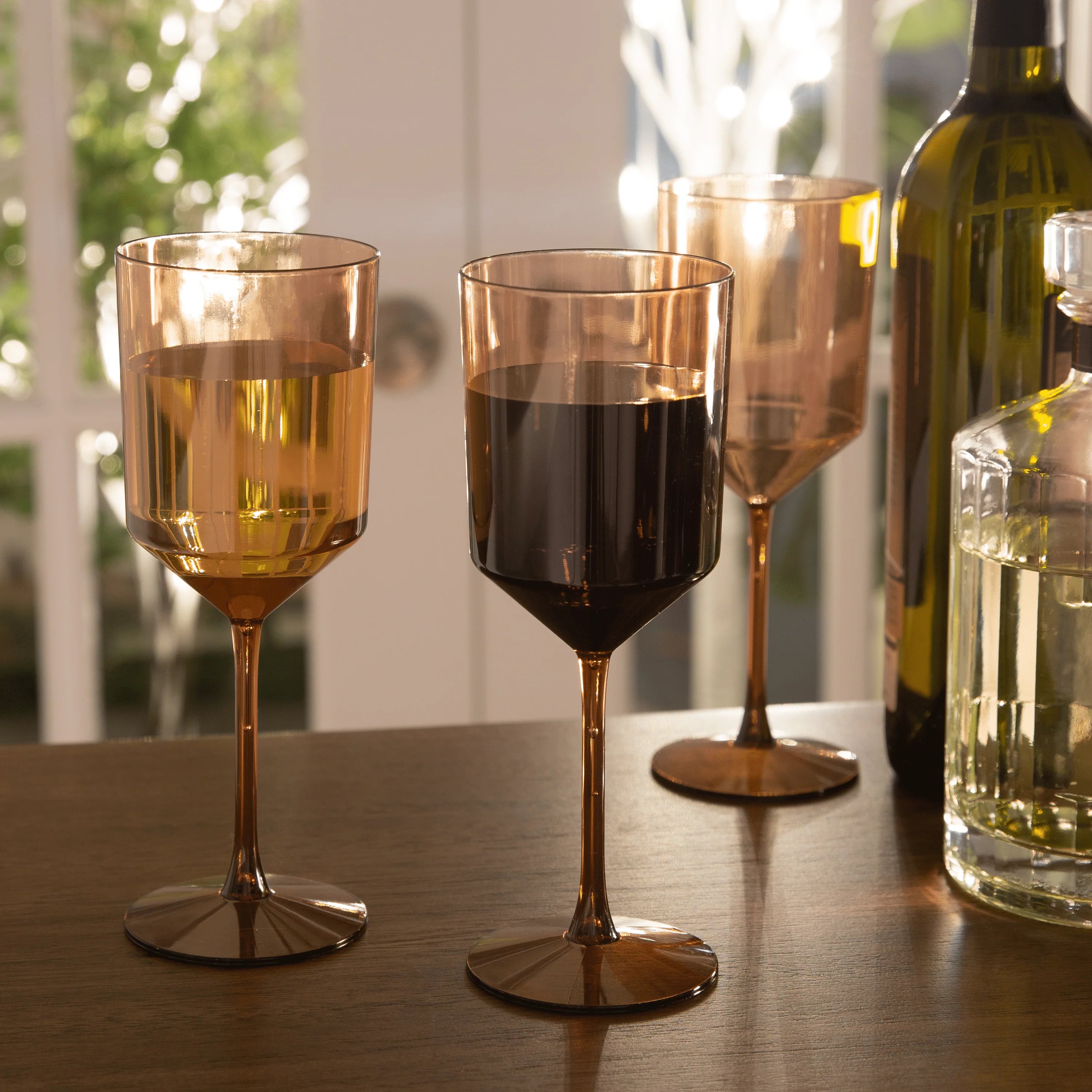 Upscale Rose Plastic Wine Cups (4 Cups)